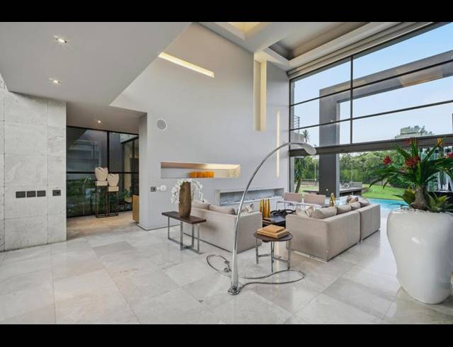 5 BEDROOM HOUSE FOR SALE IN BRYANSTON